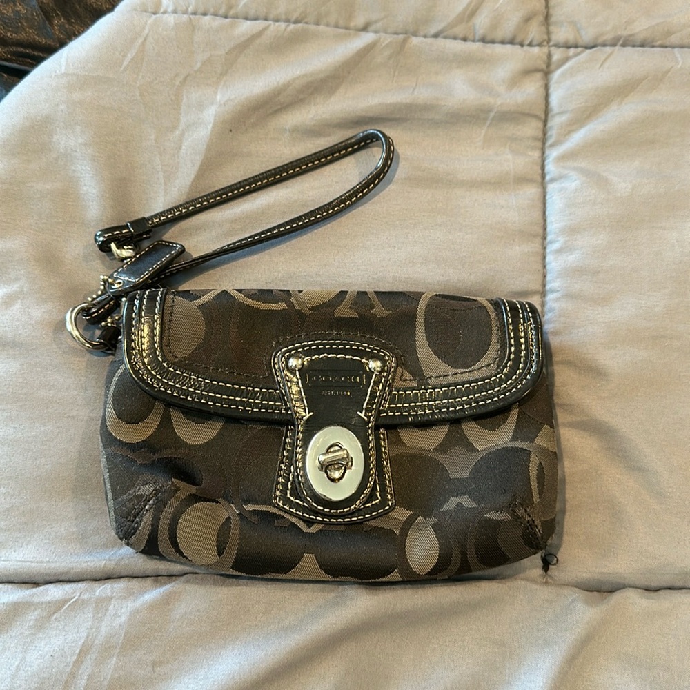 EUC Coach wristlet. Black & Gray. Silver Hardware